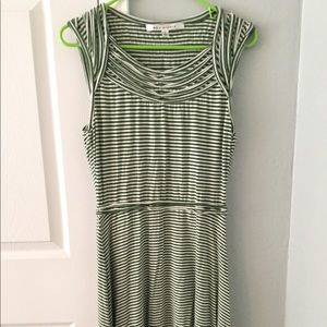 Knee length Max Studio dress